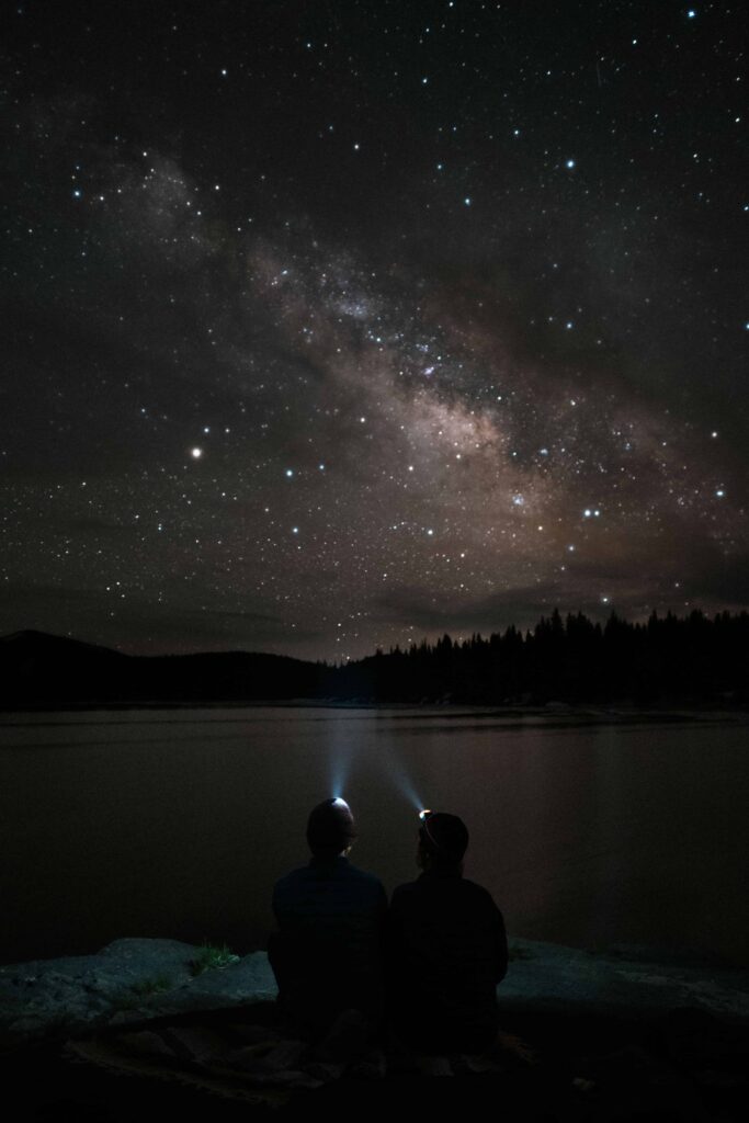 couple under the milky way at elopement